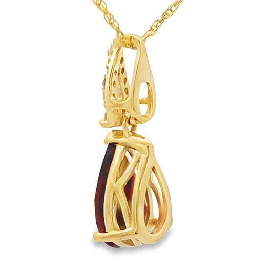 1.38ct Garnet Diamond Fashion Pendants 10KT Yellow Gold