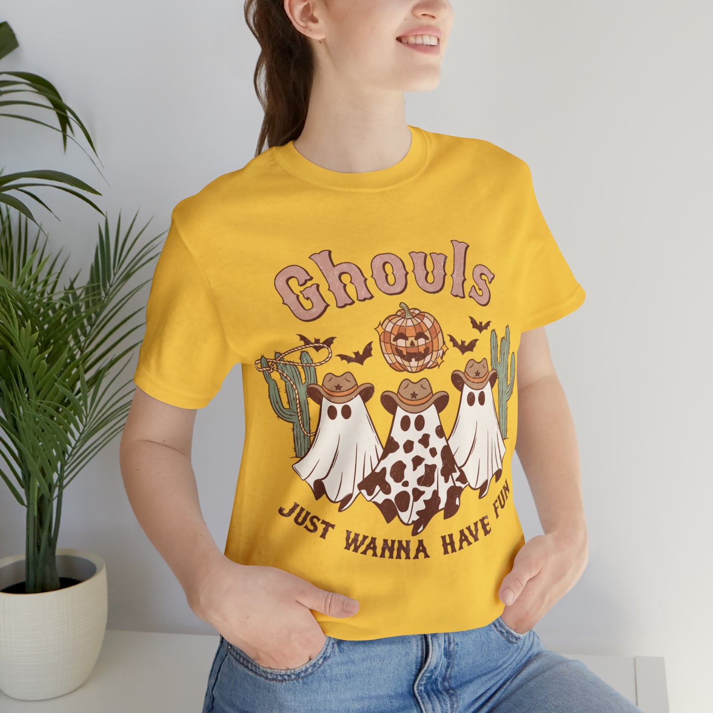 Ghouls Just wanna have fun Cowgirl Ghosts Retro Halloween Unisex Jersey Short Sleeve Tee Gifts for her