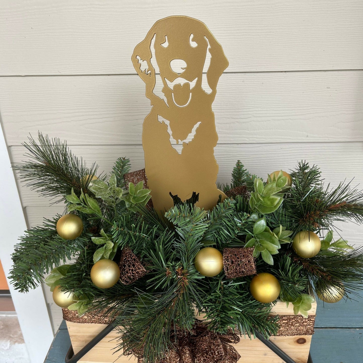 Special Edition *Gold* Golden Retriever - Sitting